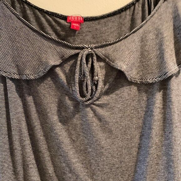 Guess, off shoulder, on shoulder knit top, Sz L, black & white mini stripes, EUC - Picture 4 of 16